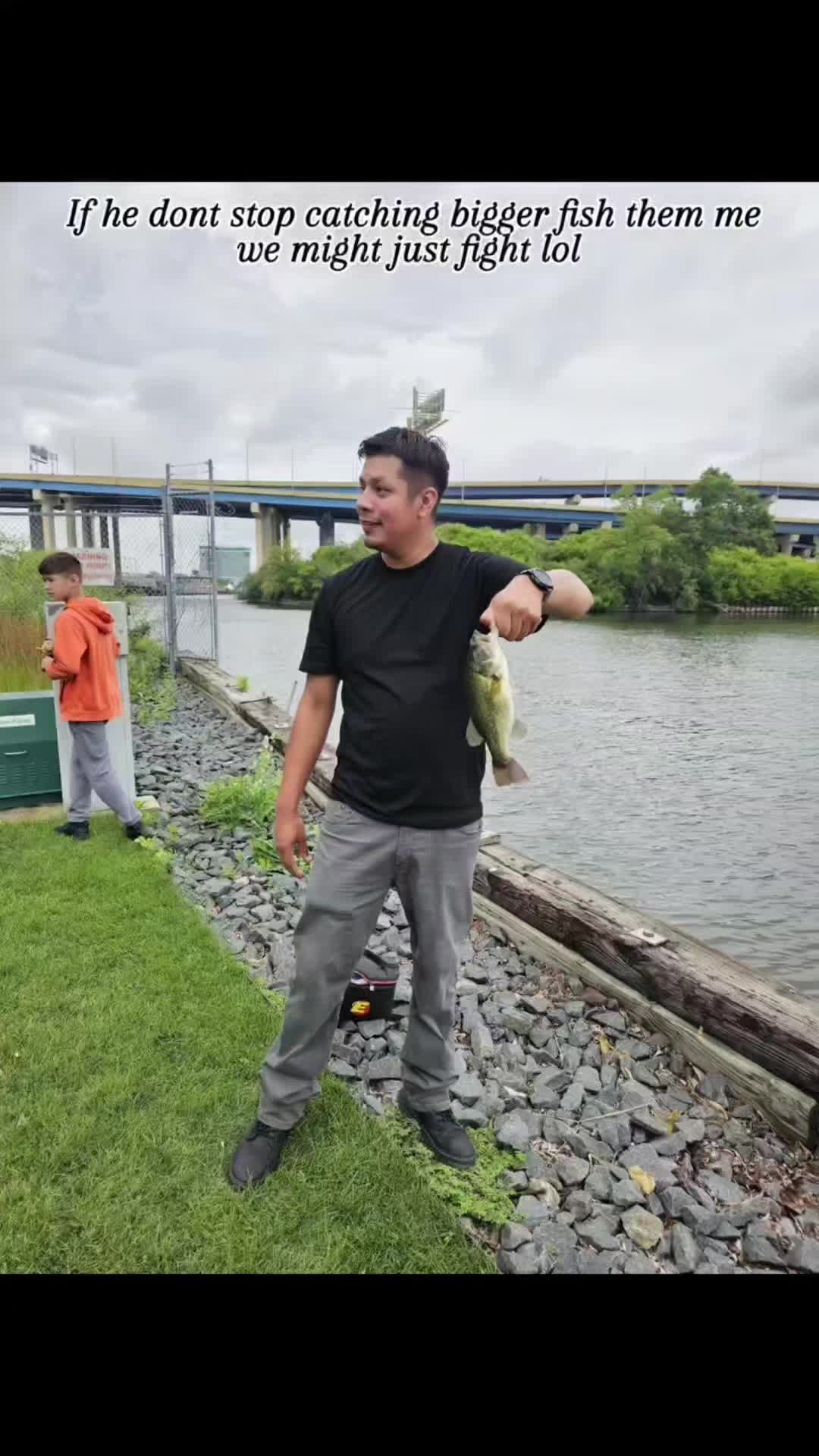 @FishinSinDerElla