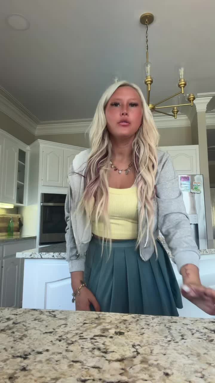@Christian Nicole ๐
