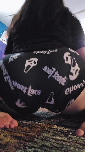 @miszpebblesz