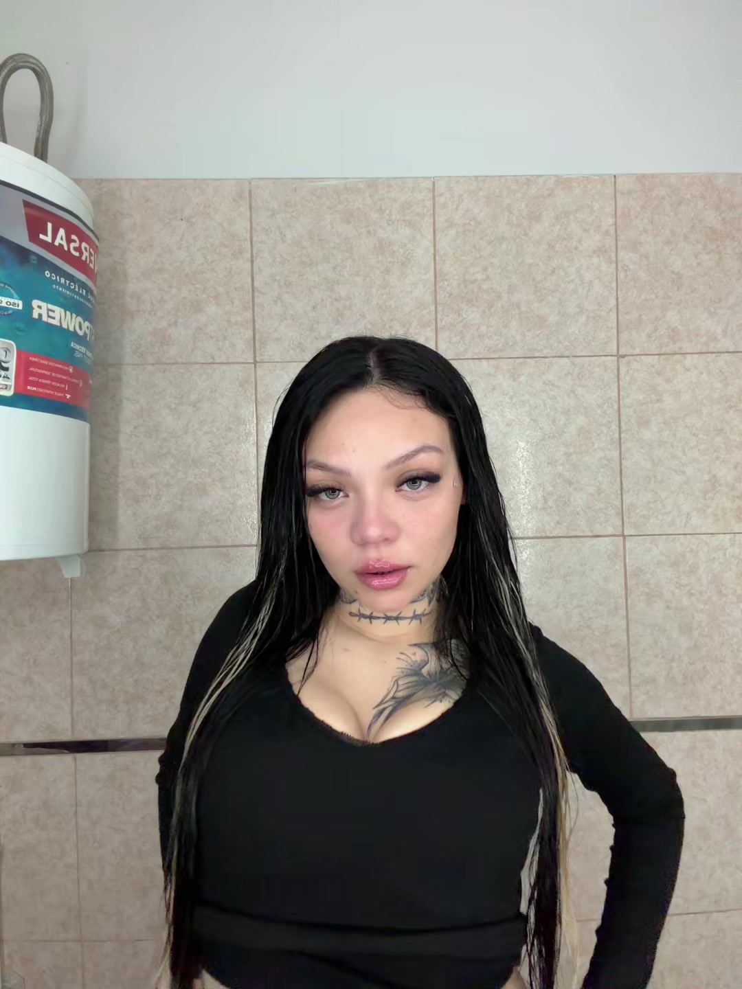 @wachamaldita