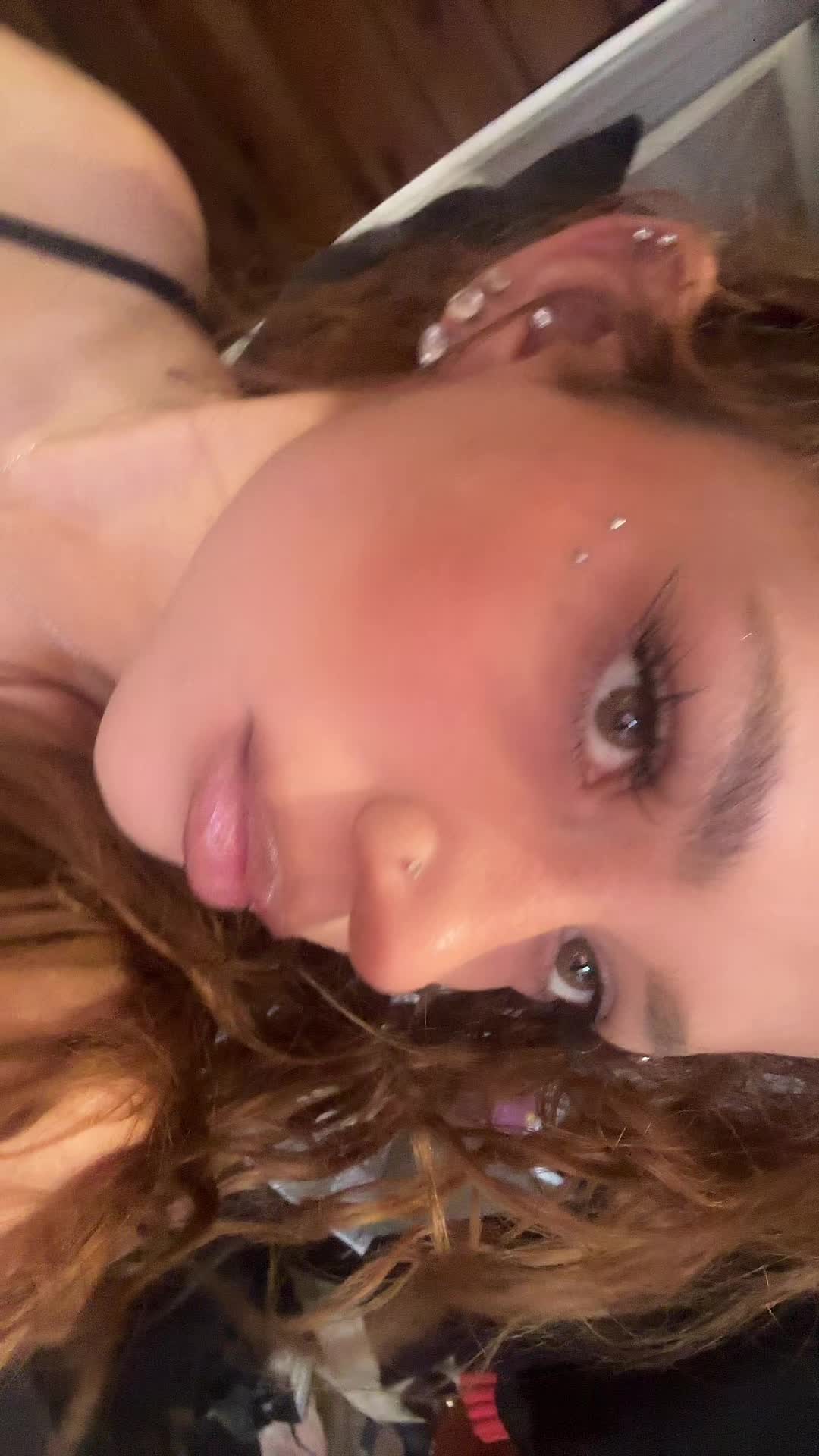 @Lucia🐱🧫