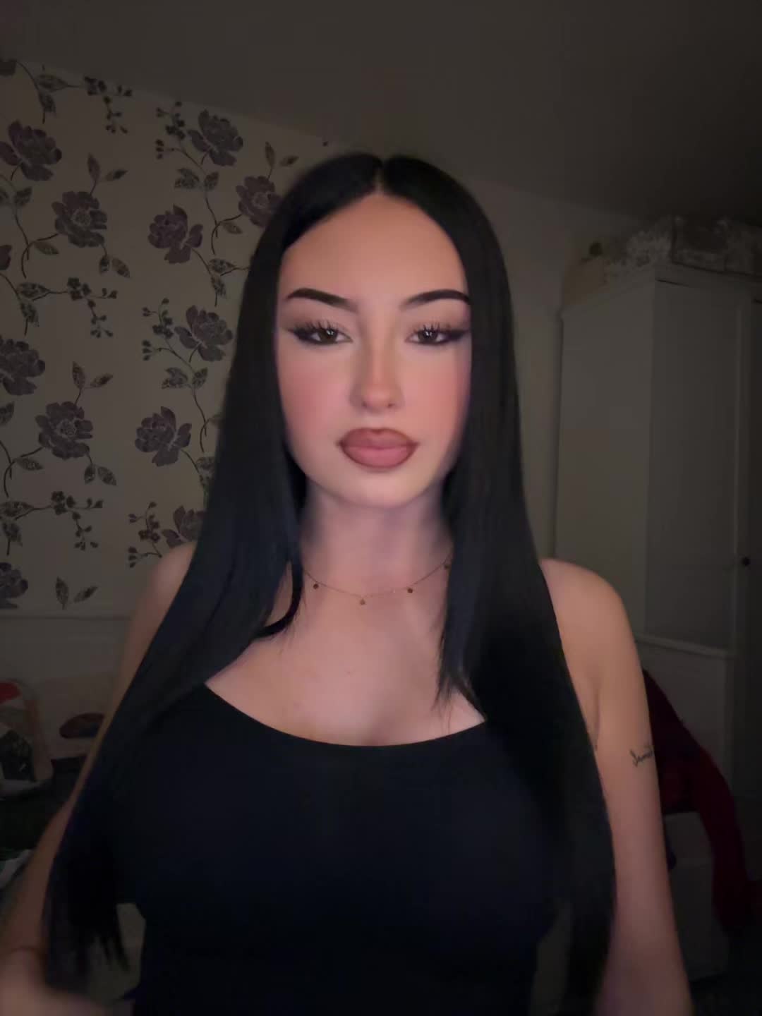 @emelayaaa