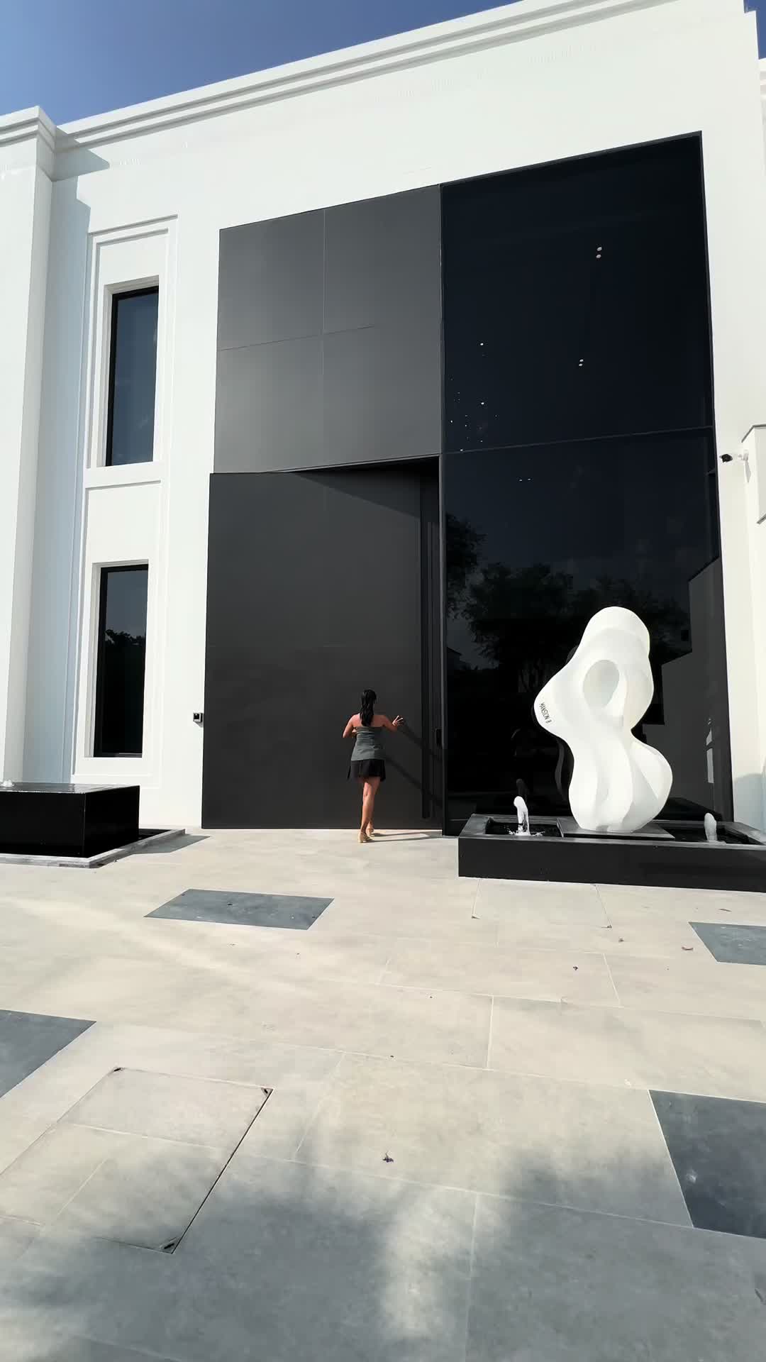 @Luxe List