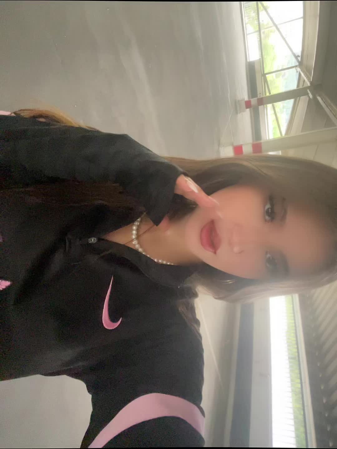 @julia_gsn17