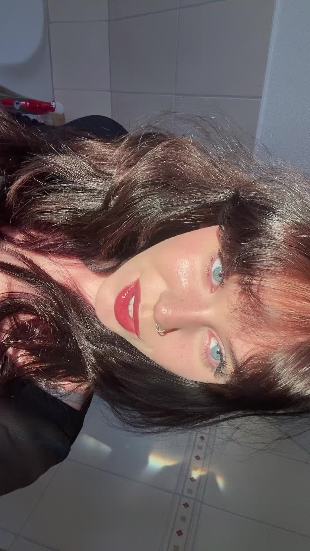 @Melanie:)