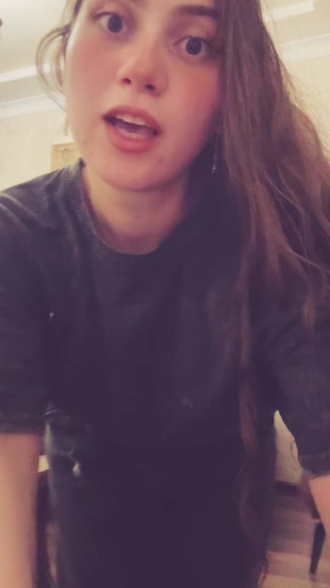 @☽