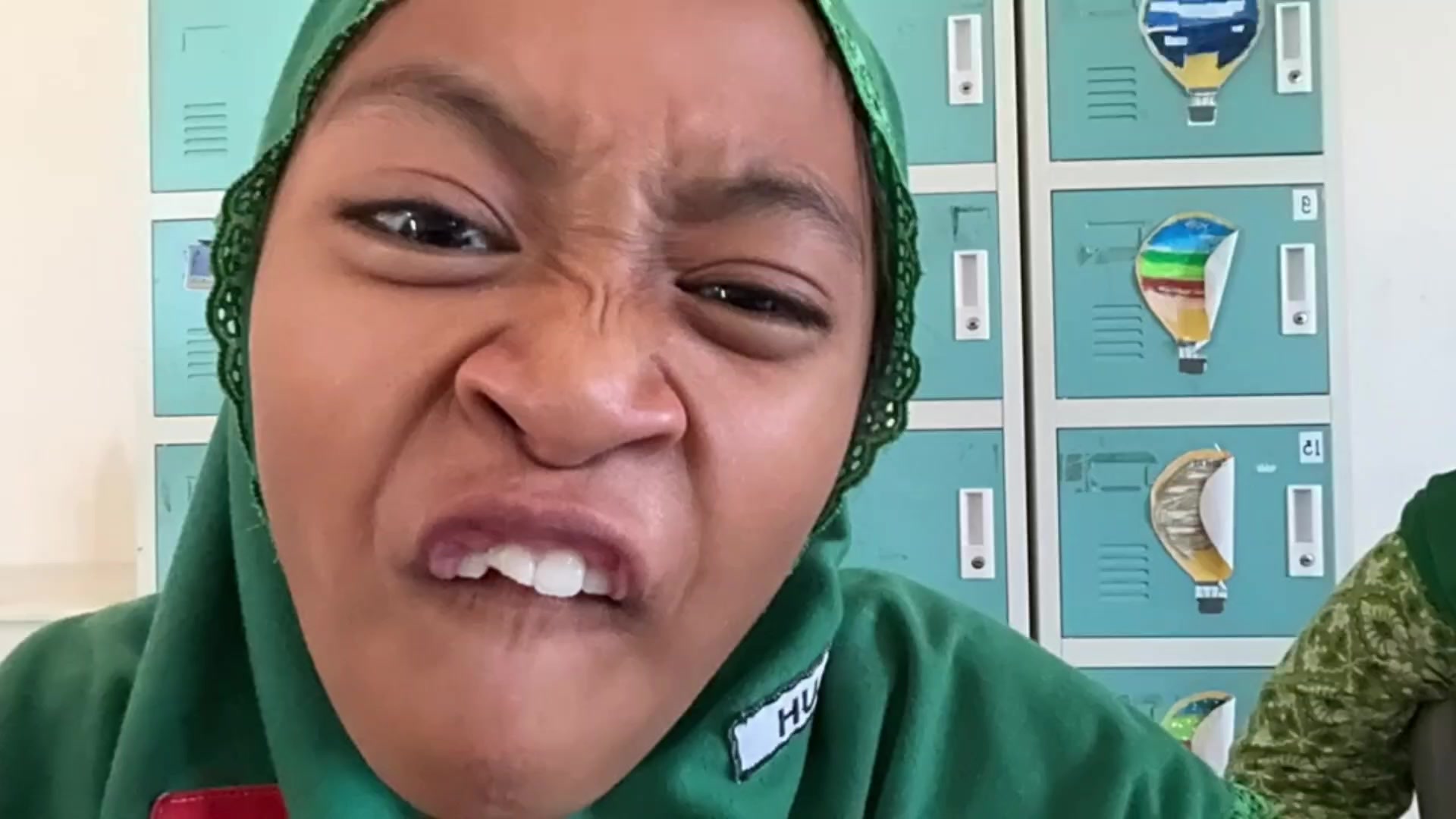 @bee