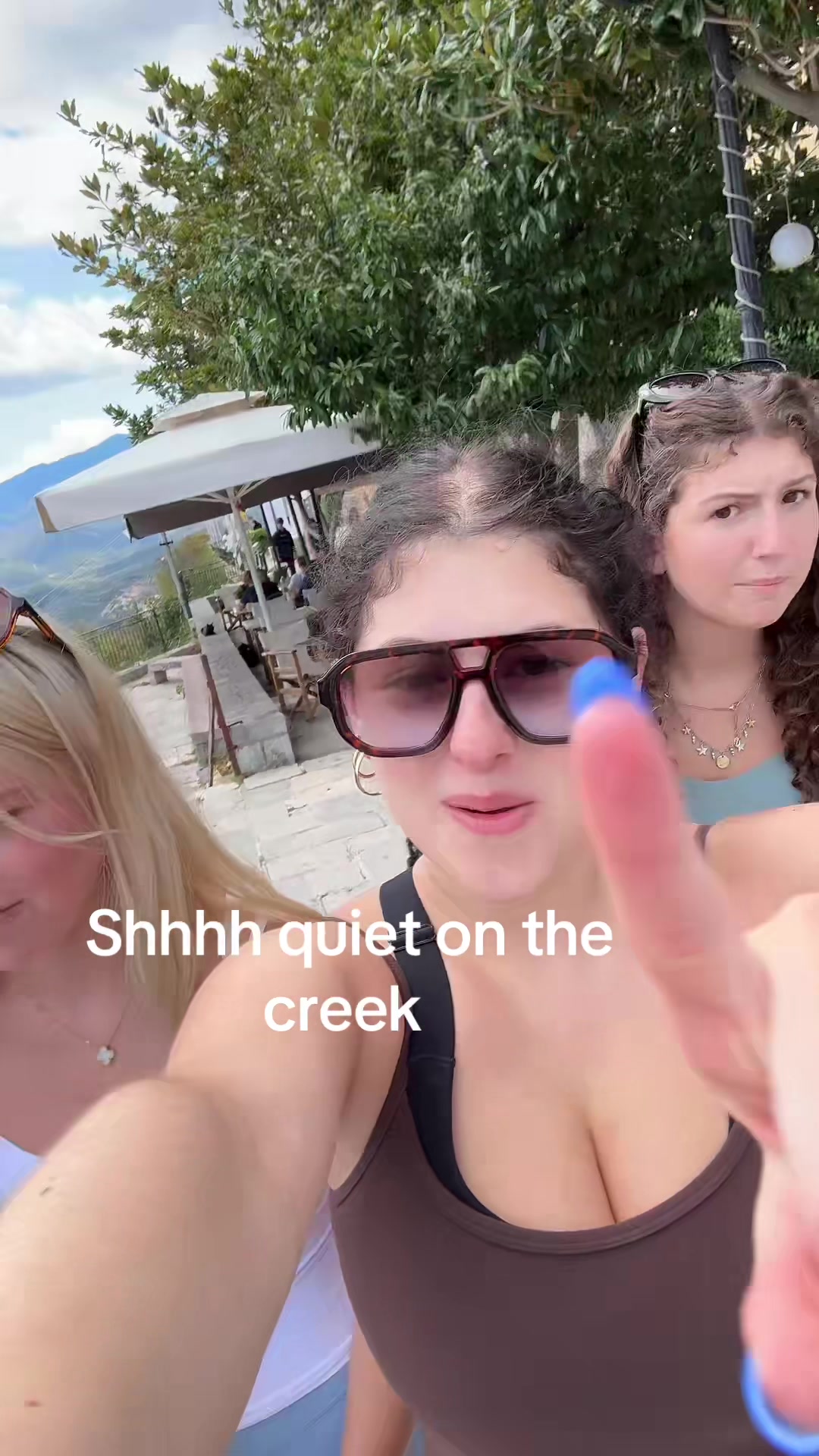 @hi