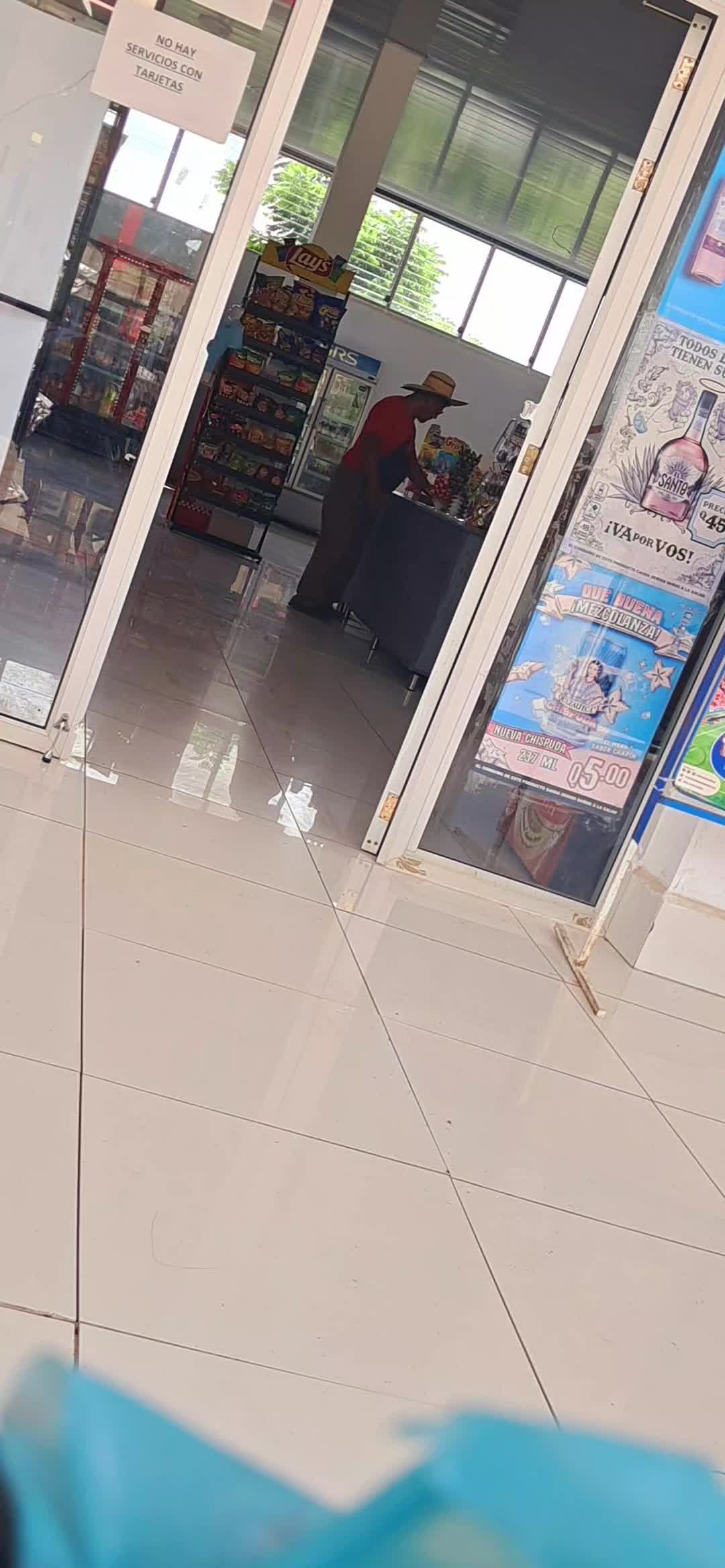 @emilio.xol856 cel 52233323