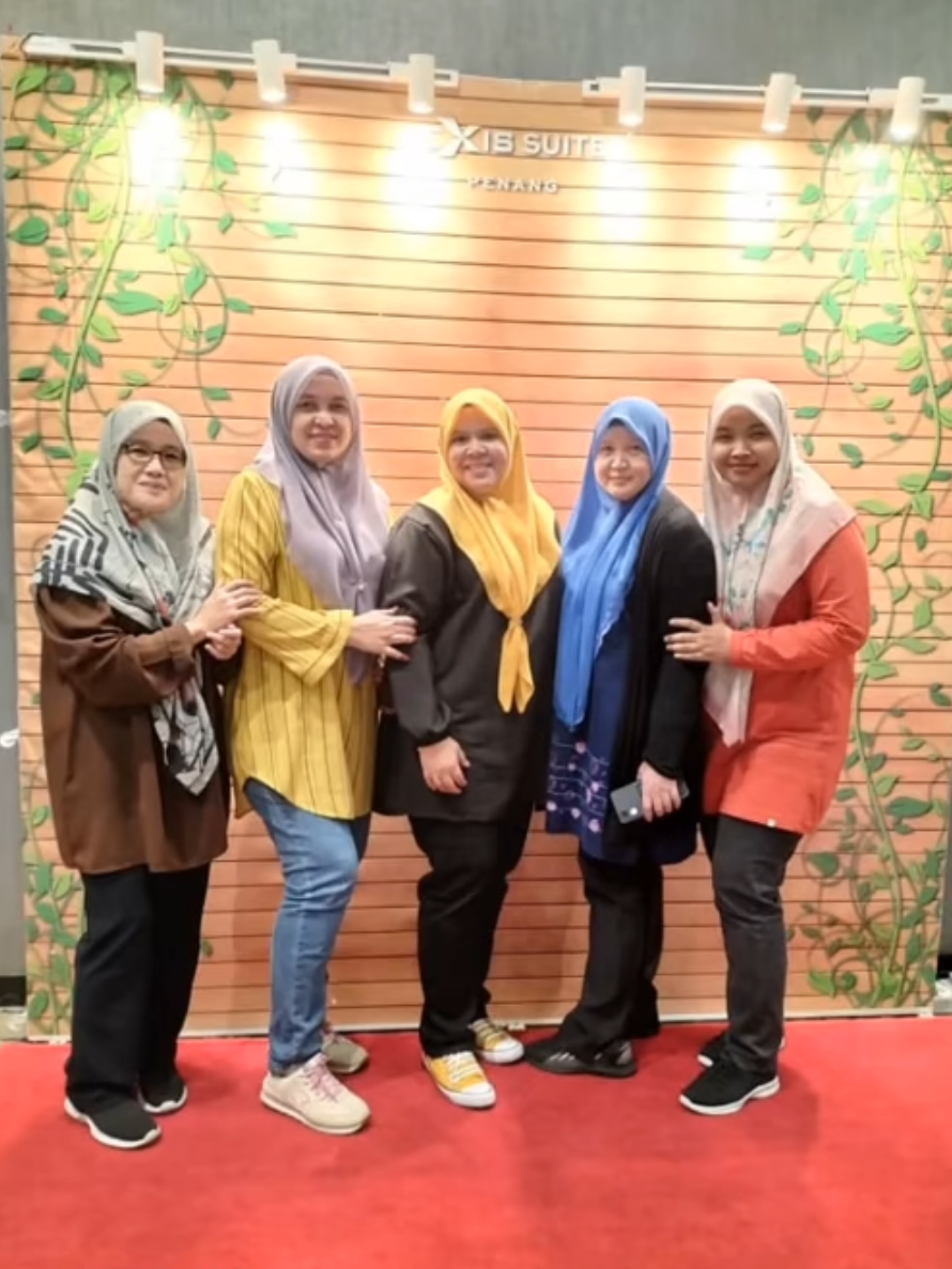 @🎀 AINI 🎀