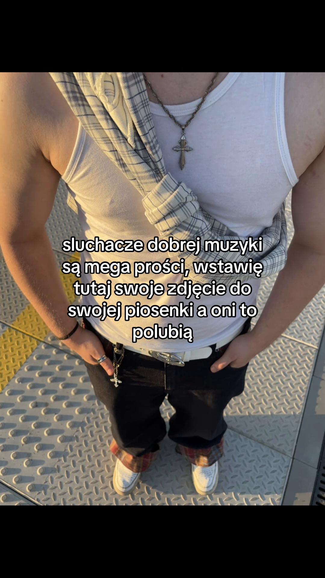 @redrosetroy