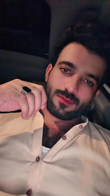 @Its, 𝑰𝒇𝒇𝒊🖤