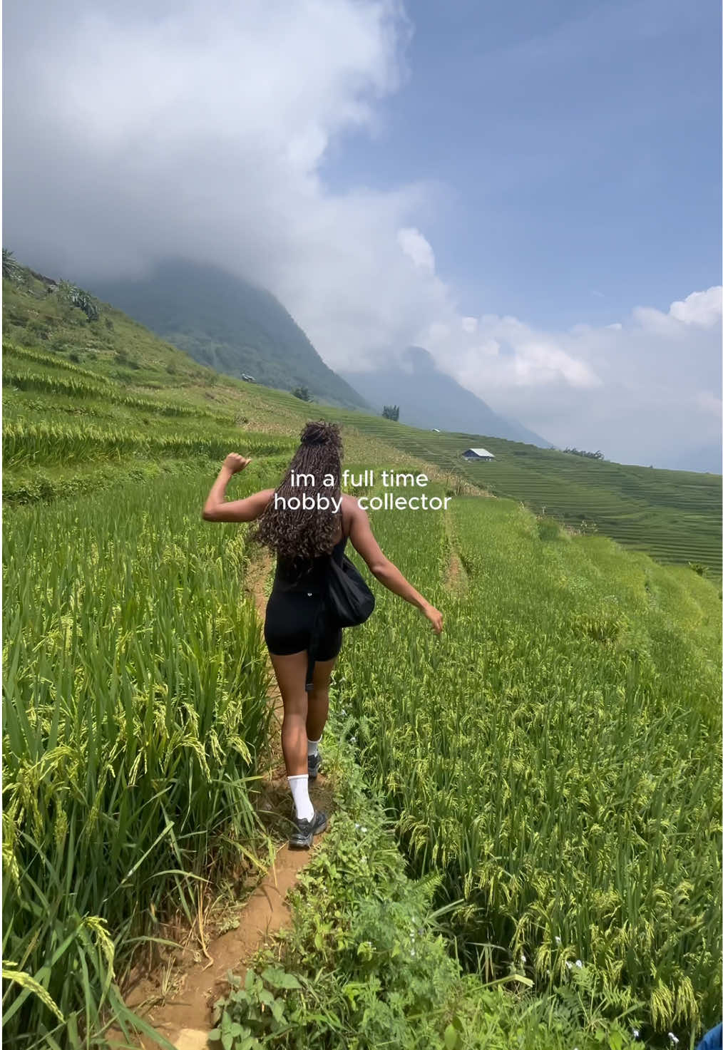 @bellas.archives_