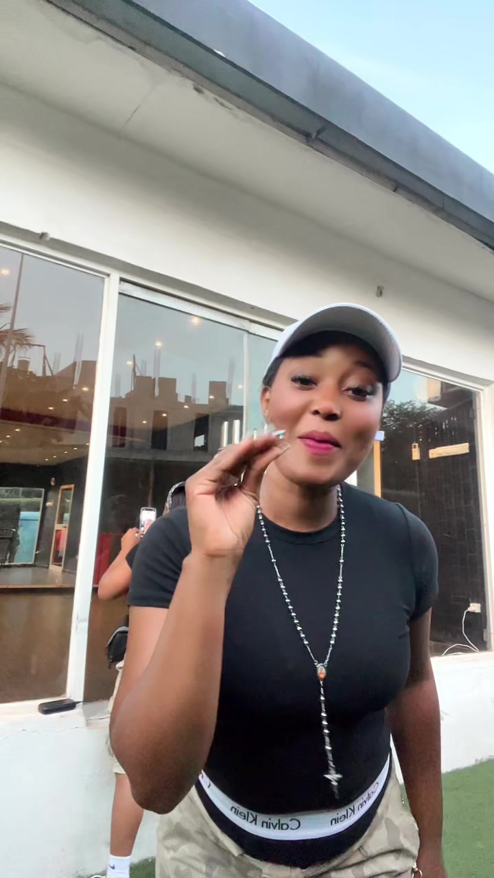 @Christelle Miller💜🇫🇷🇹🇬