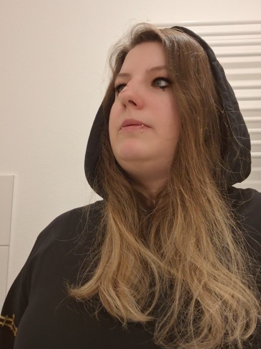 @MonogoesTikTok