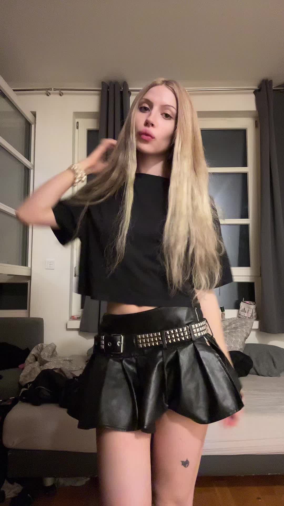 @^^