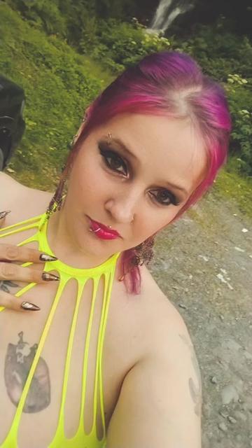 @ak_baddie_with_the_fatty