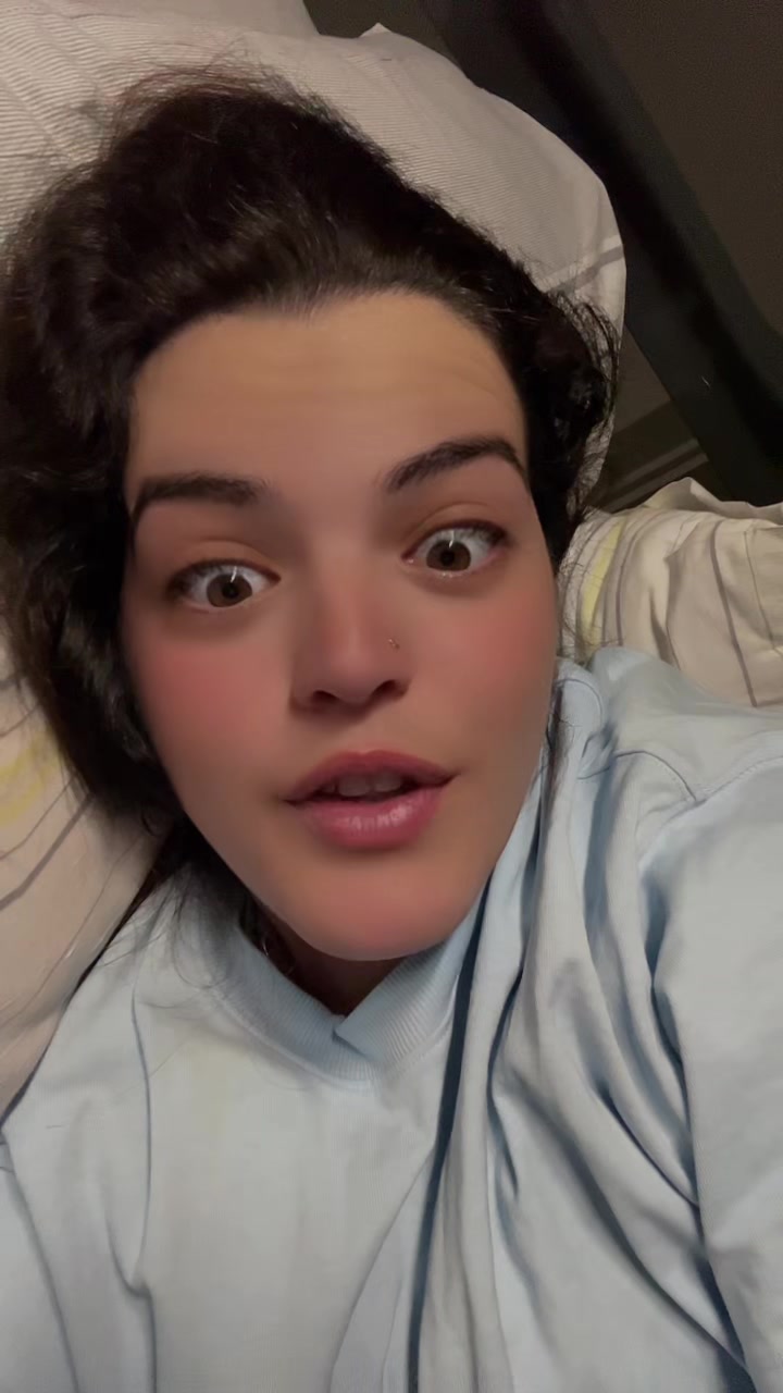 @Sabrina🧿