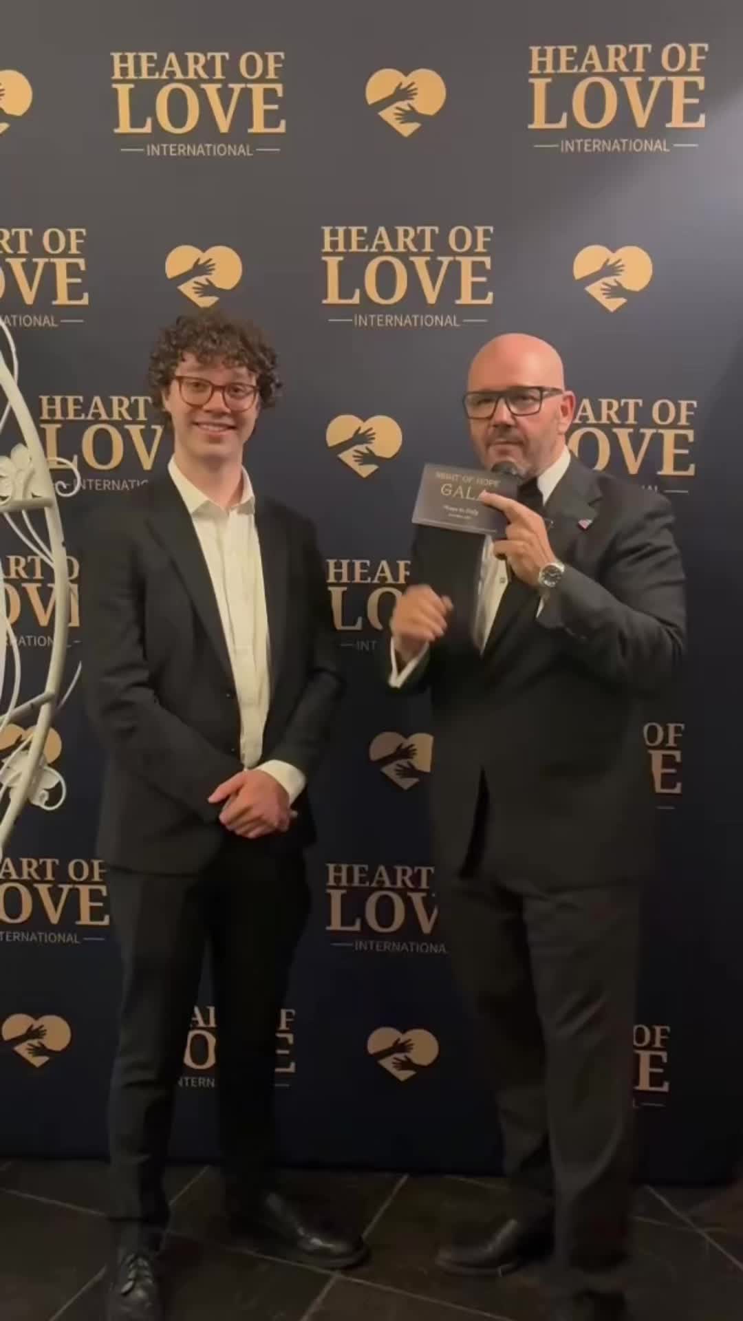 @OneTableRadio