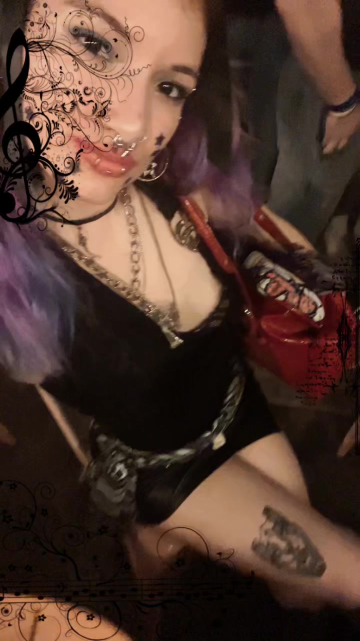 @alo ٩^‿^) ۶