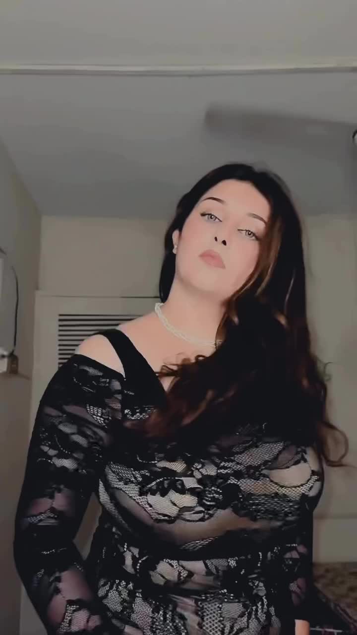 @Mahnoor khan❤ following
