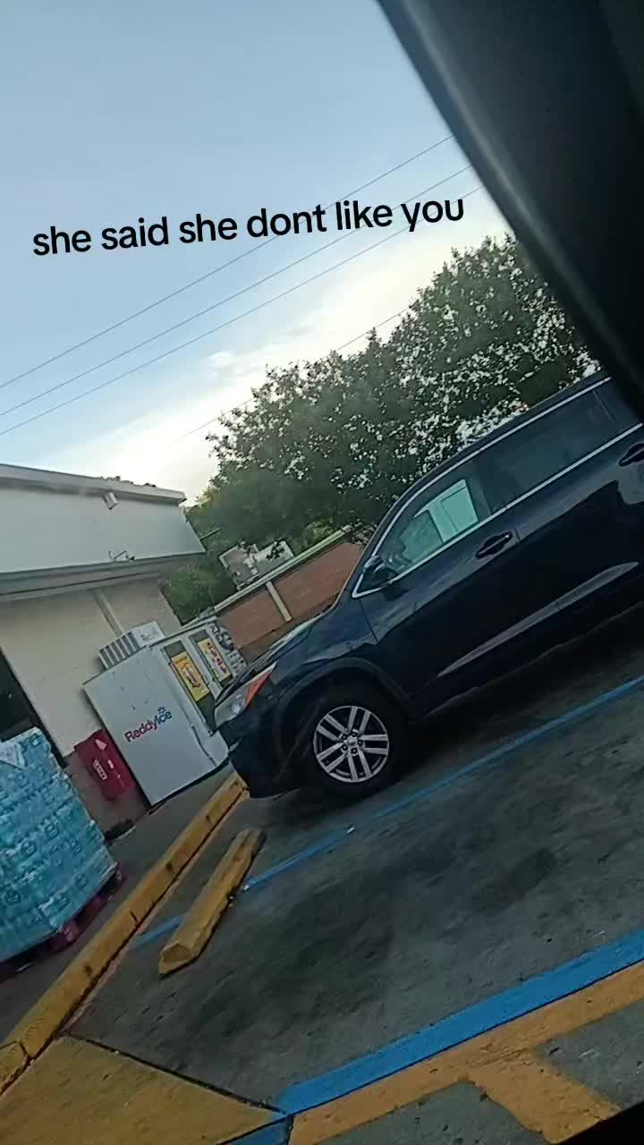 @youbroke_youneedadollar