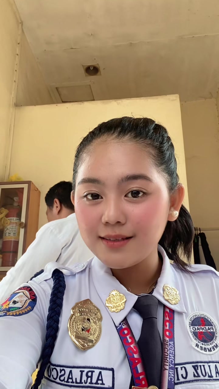 @khriz