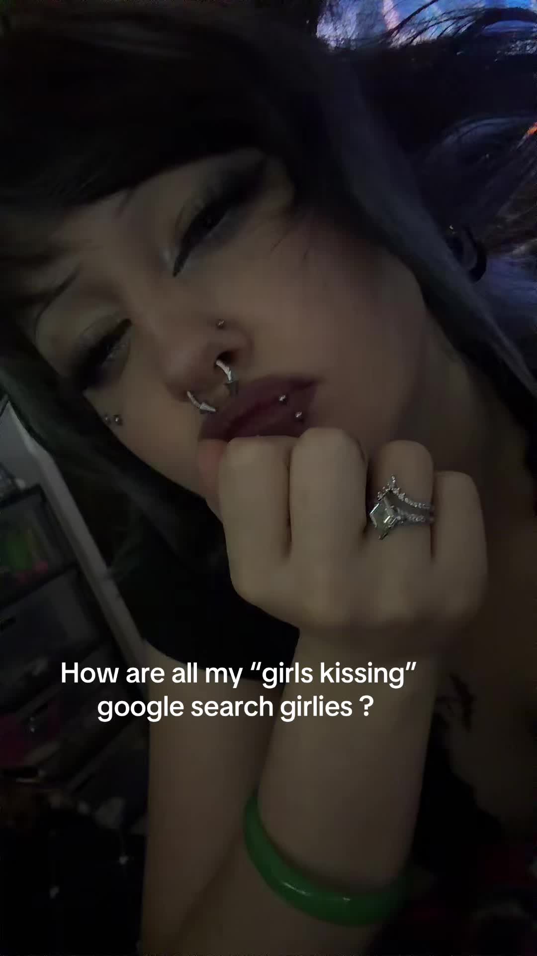 @unbecomingd0lly
