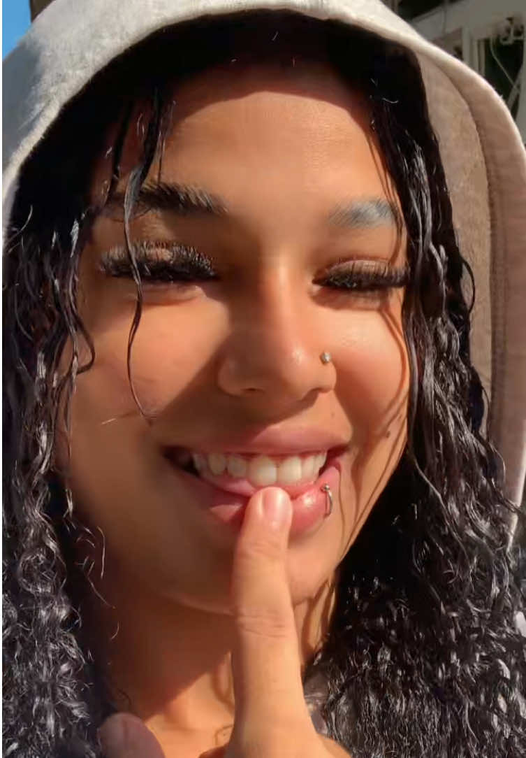 @lollamunizz
