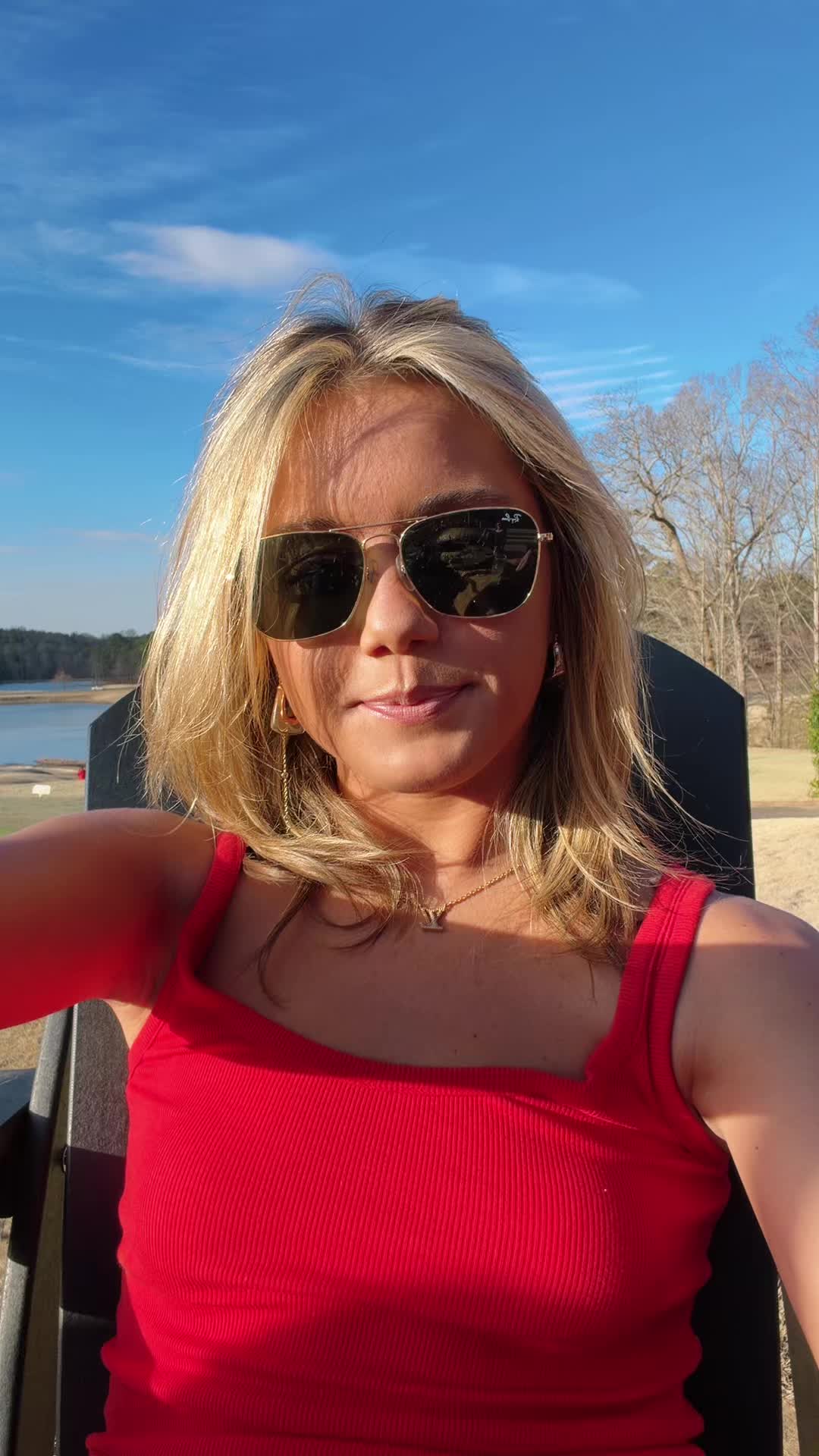 @chloebrookss
