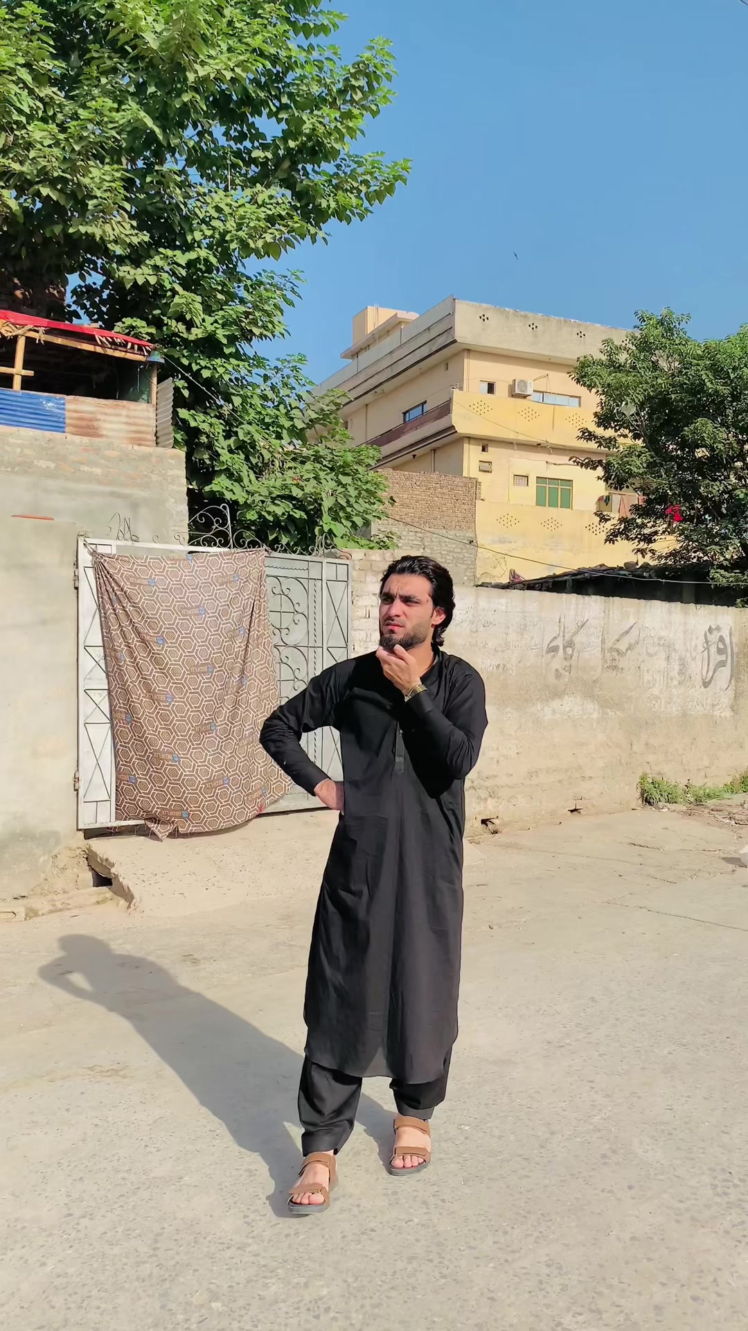@Zubair pathan🤬