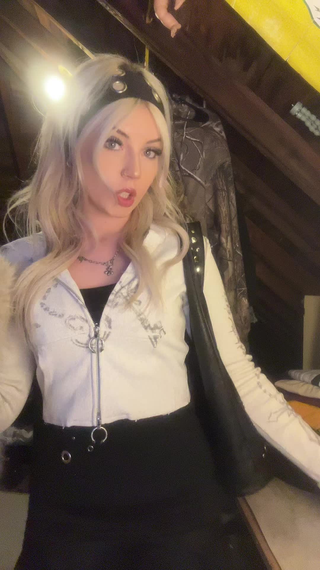 @ej