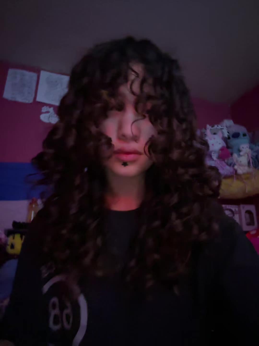 @️ 👩🏻🦱