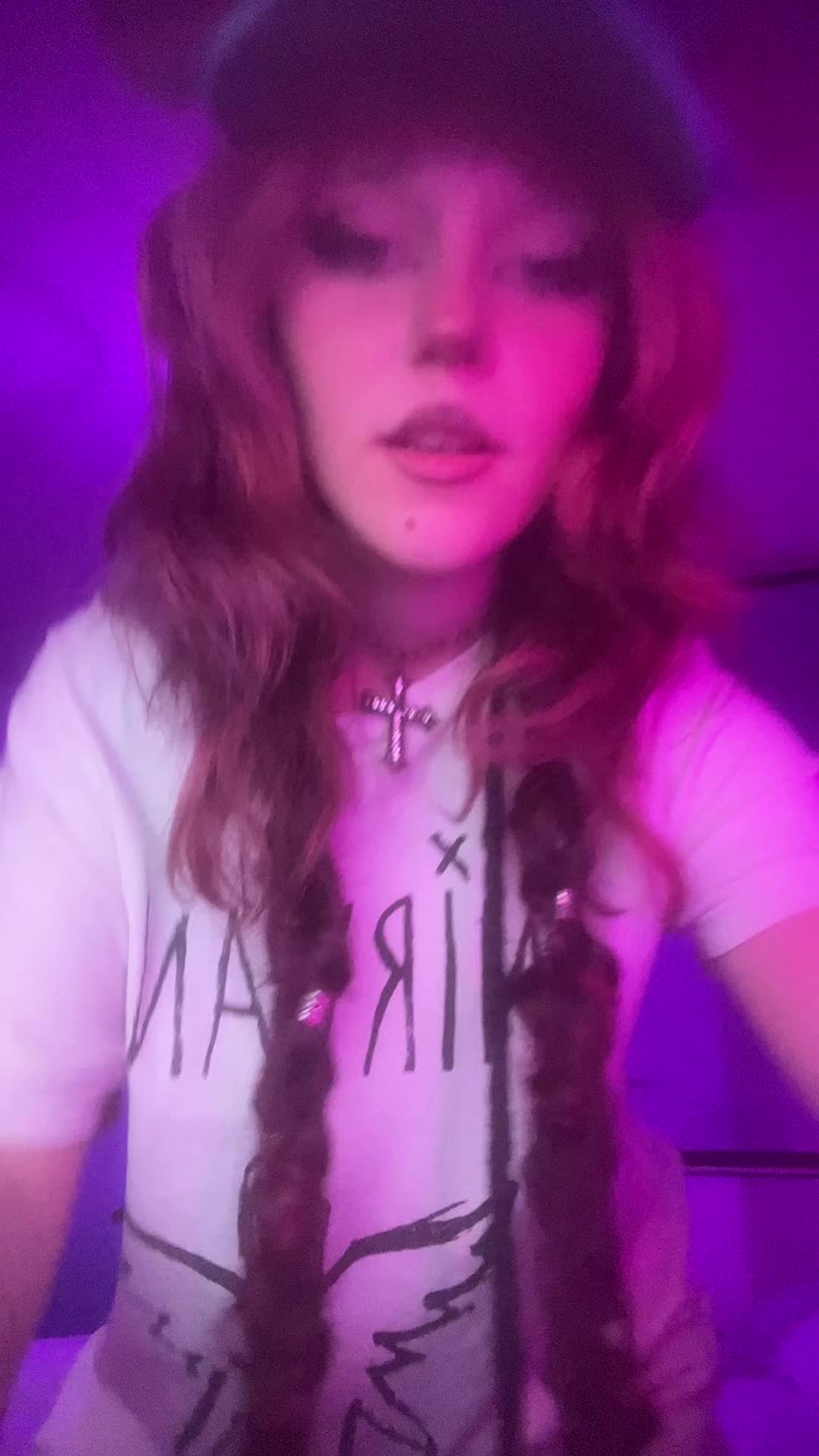@freeLabubu