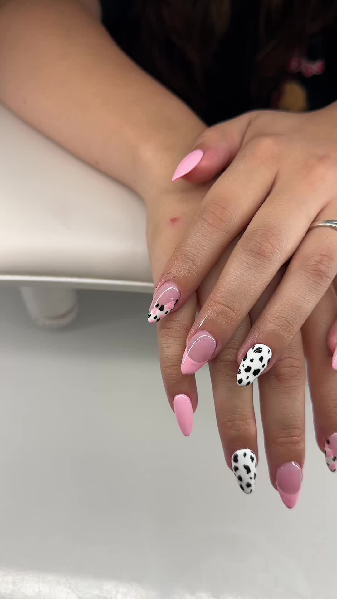 @softbutsharpnails
