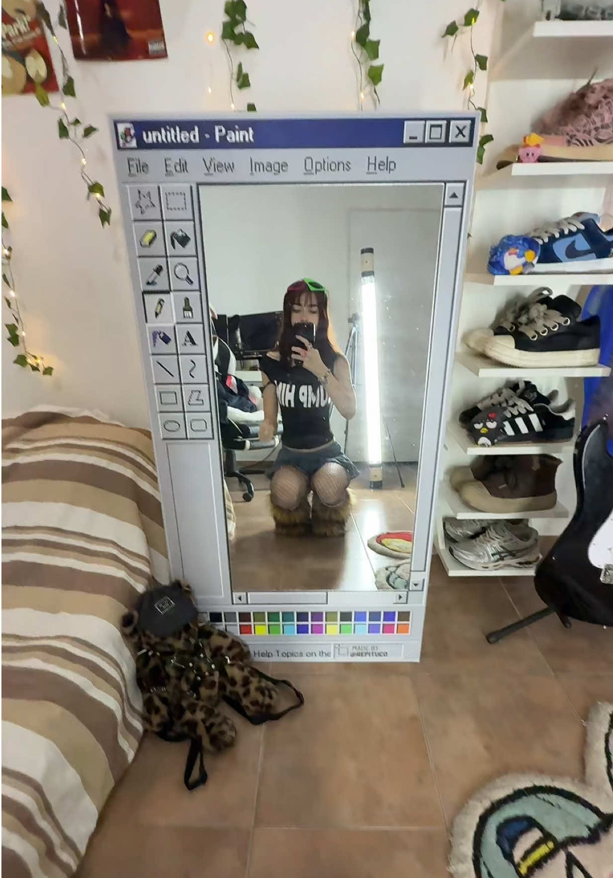 @vickyest