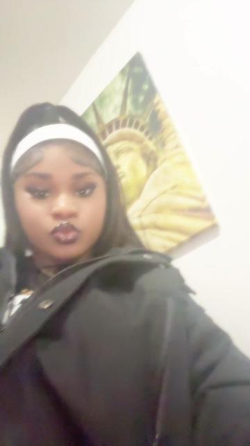 @dat_girl_mel2.o