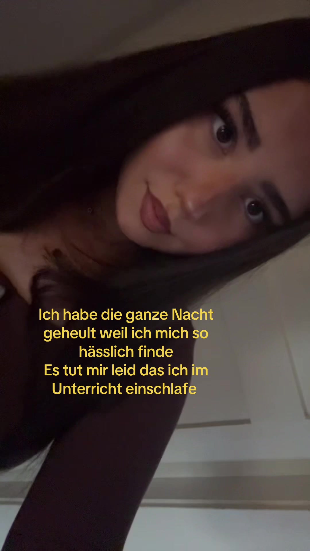 @𝑬