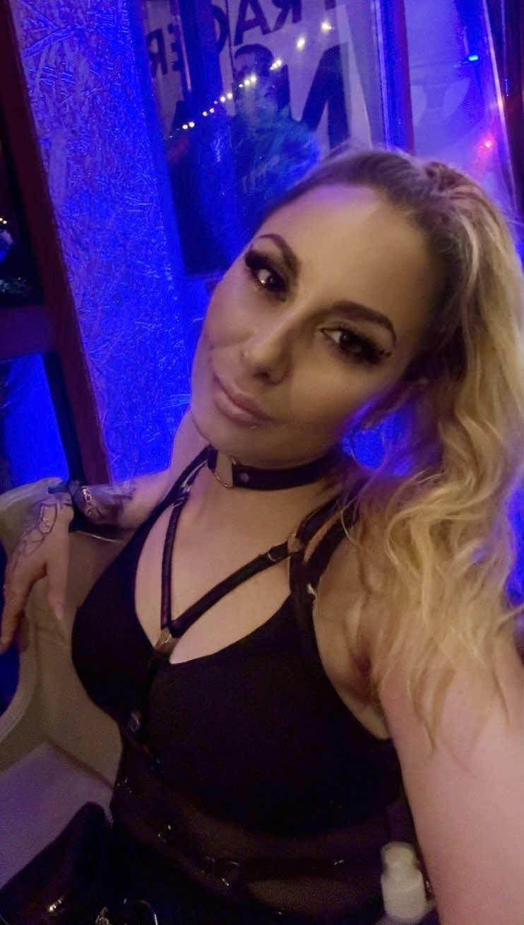@TheRealHuntress