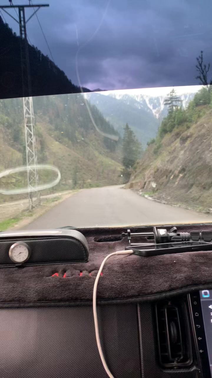 @&hearts;️Zawar Azhar jeelani&hearts;️