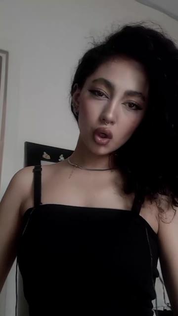@romi__fer