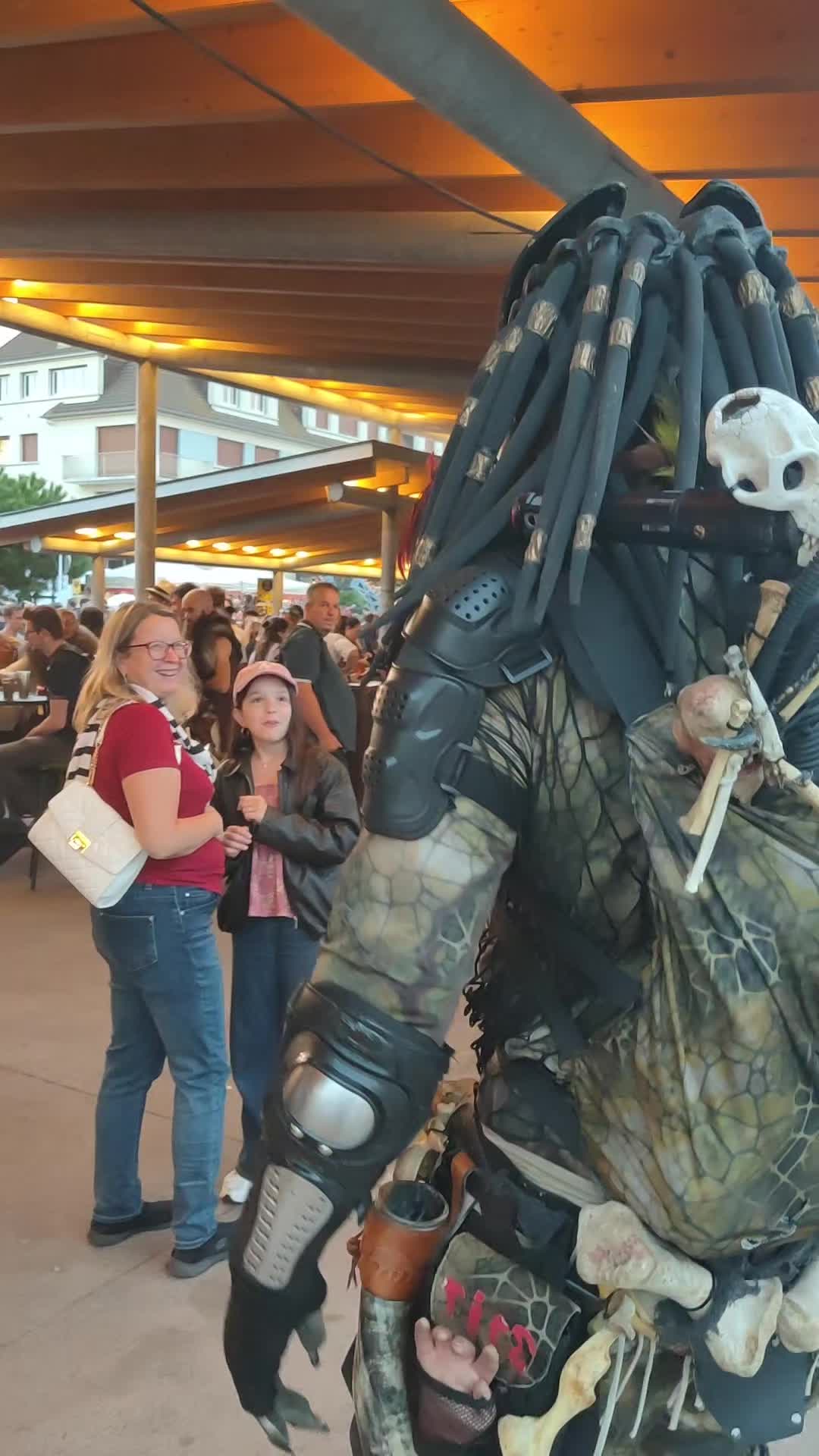 @lee villain pr&eacute;dator 👽👅😁