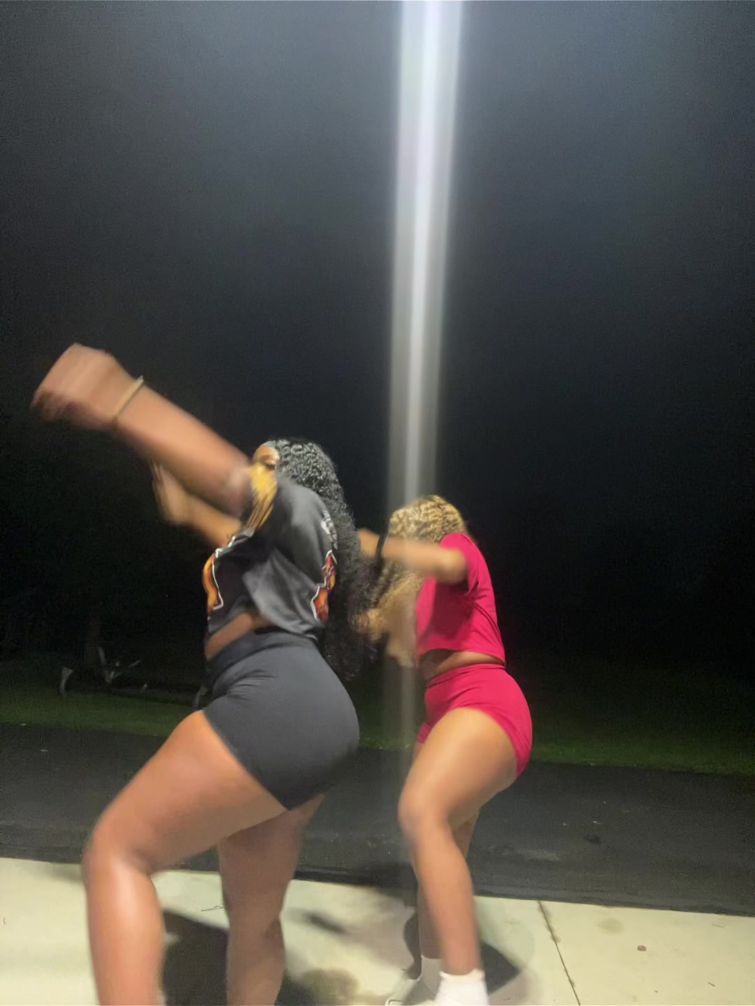 @(901) - 375 - 0762