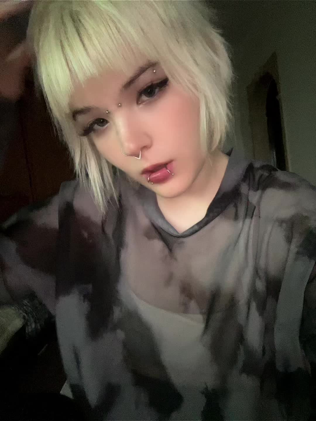 @llinasssss*