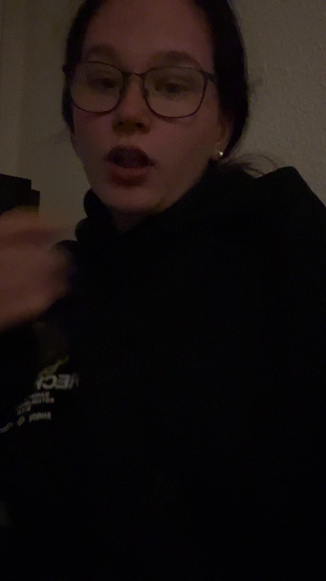 @๐บ๐๐๐๐๐๐ฆฅ