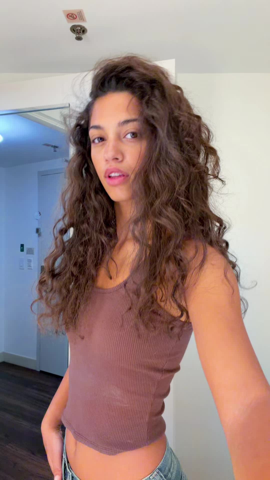 @elly belly🧸