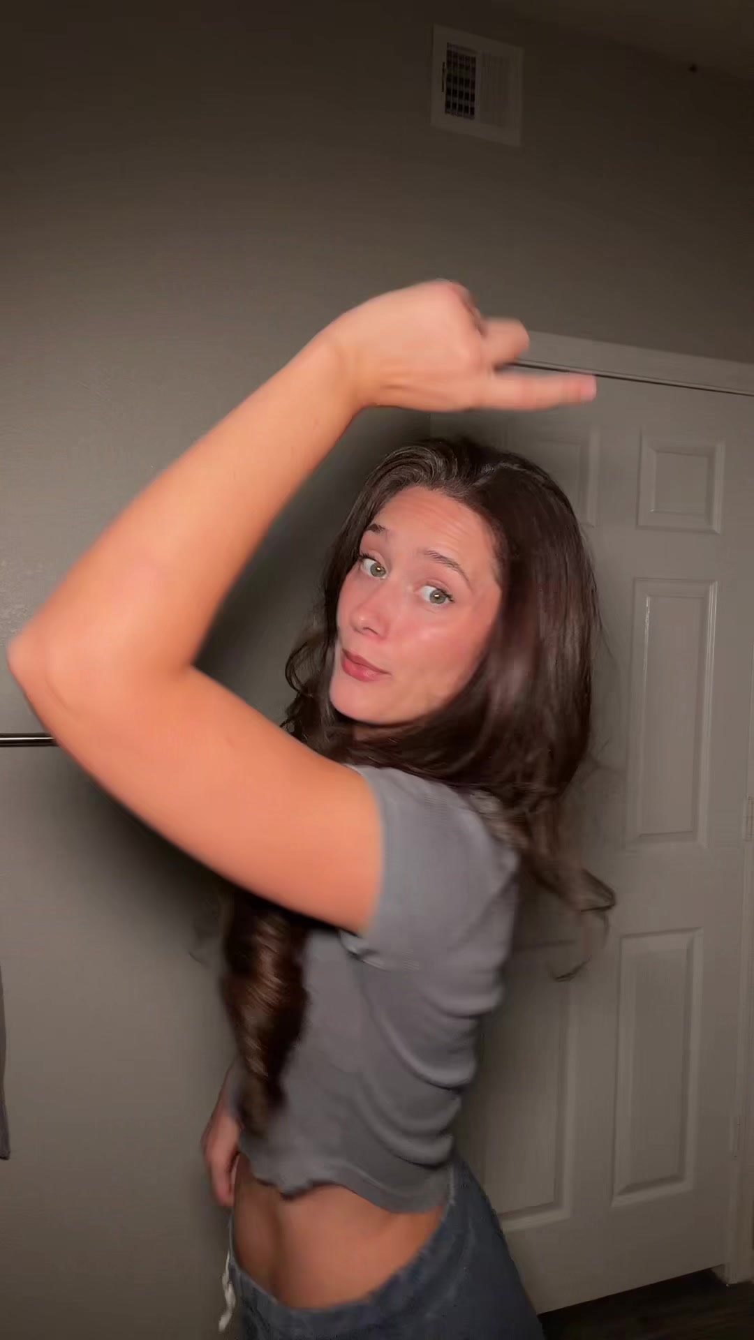 @VANESSA BENZING