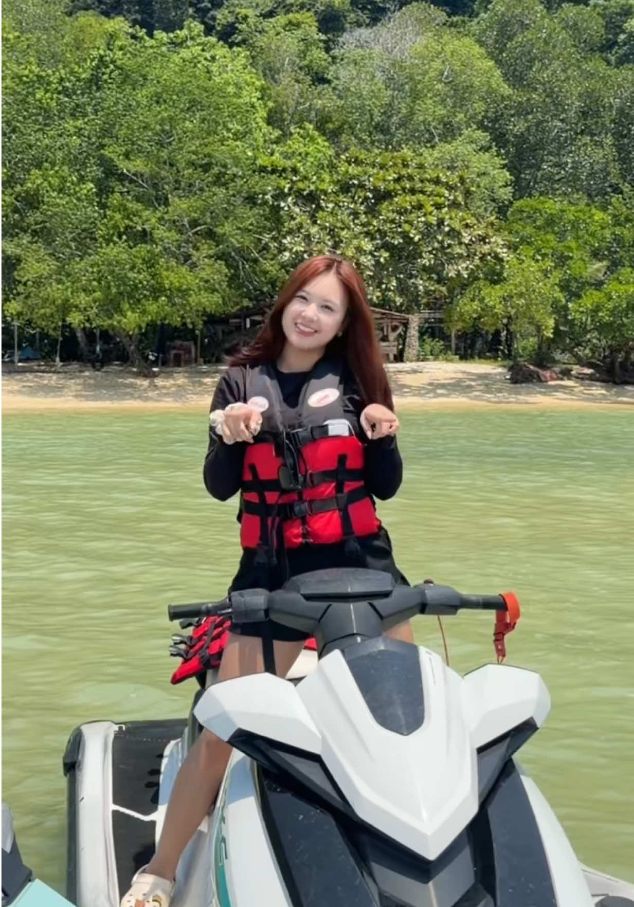 @bella