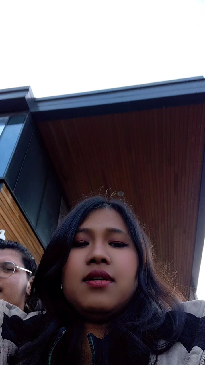 @Shush_🤫_Me