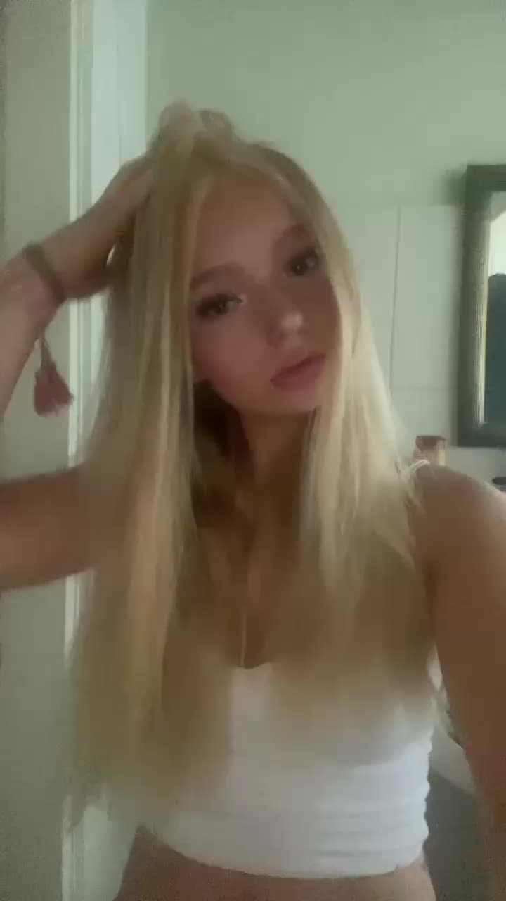 @𝐃 𝐚 𝐯 𝐢 𝐧 𝐚 ꨄ